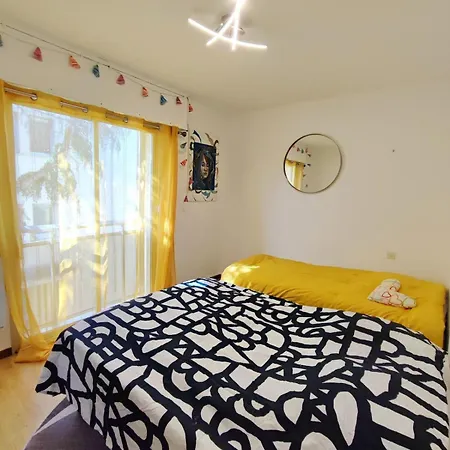 Chez Line Apartment *